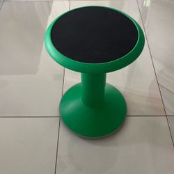 Wobbly Chair Green