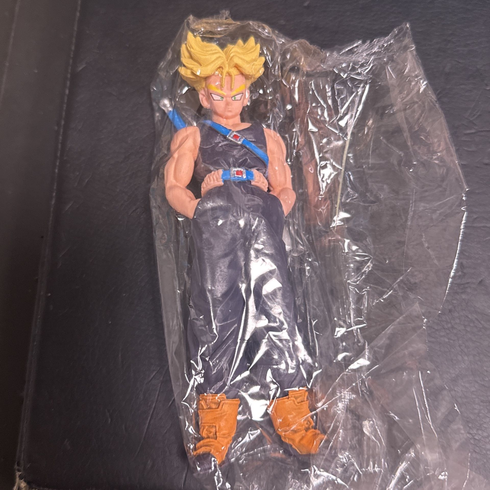 Future Trunks Figure (Dragon Ball)