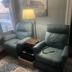 2 Power Lift Chairs 