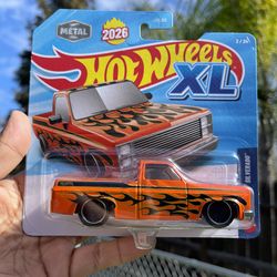 Hot Wheels XL 83 Silverado