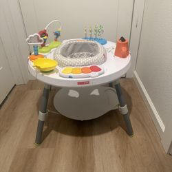 Skip Hop Activity center 