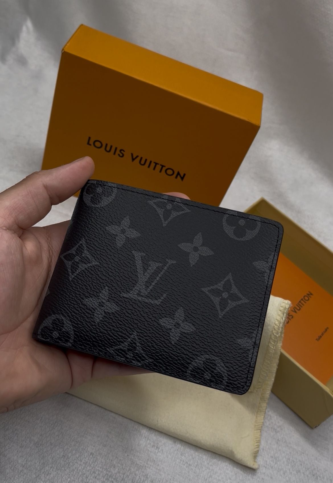 Wallet L V