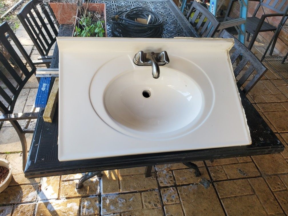 Used bathroom sink for Sale in Houston, TX OfferUp