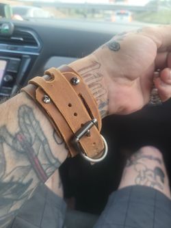 Handmade leather convertible cuff