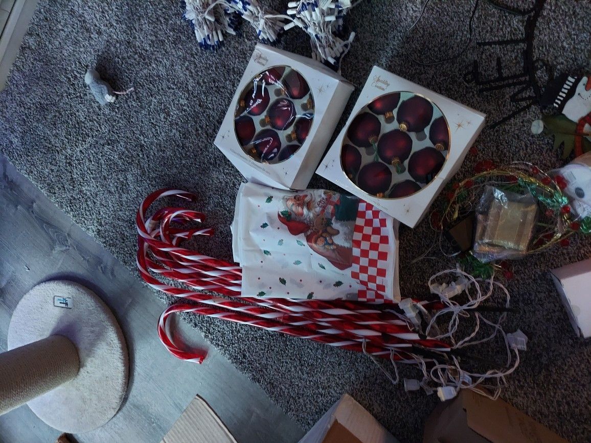 Lots Of Christmas Stuff
