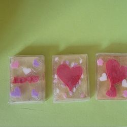 3 NEW Two's Company Fun Soaps Hearts & Love