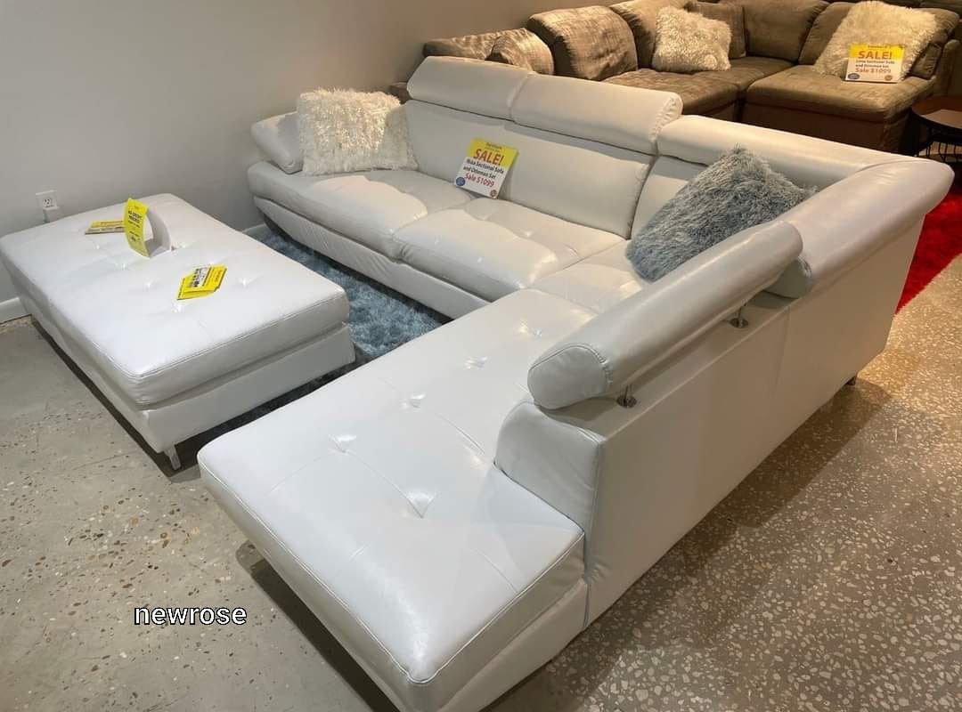 🍀🍀$40 Down Payment/ Financing Available 🍀 Antares White Modern Sectional/ Couch 