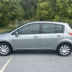 Daily Driver, Runs Good With Only Cosmetic Wear 