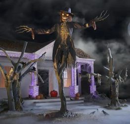 15 Ft. Giant-Sized Scarecrow Halloween Animatronic HOME ACCENTS Gruesome Grounds Giant-Sized