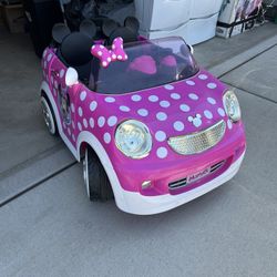 Minnie Mouse Cart 