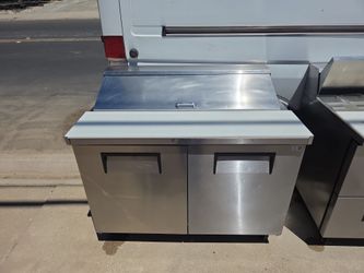 Refrigerator, Sandwich Prep Table