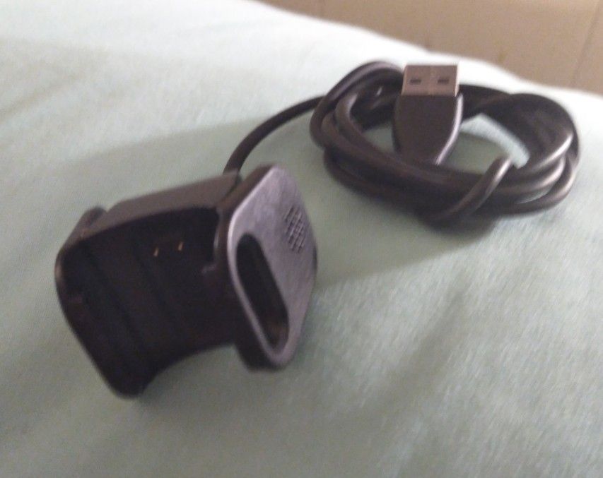 NEW FIT-BIT  CHARGE It's A Bigger One 3 Ft. Cord USB Port 