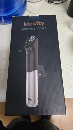 Sous vide cooker