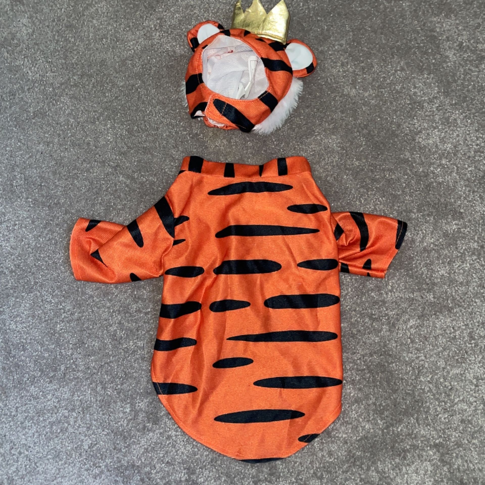 Medium Tiger Outfit For Doggy