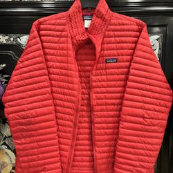 Patagonia Men’s Down Shirt Size XL In Excellent Condition 