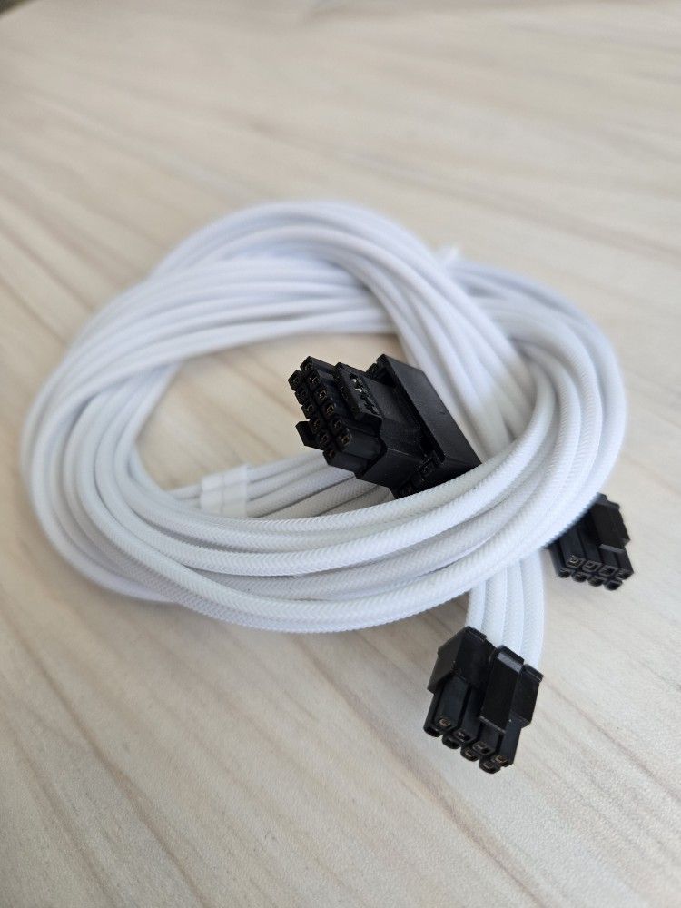 ModDIY ATX 3.1 12V-8x2 GPU CABLE!