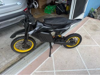 Electric pit dirt bike