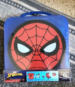 Case, Shirt, Socks, Zipper Pull & Nightlight, Size 10/12 Or 14/16