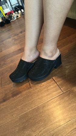 Women rhinestone Black Clog size 9.5