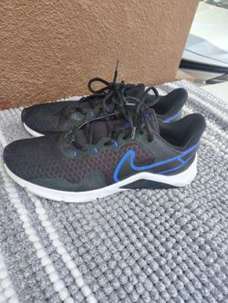 Nike shoes size 11