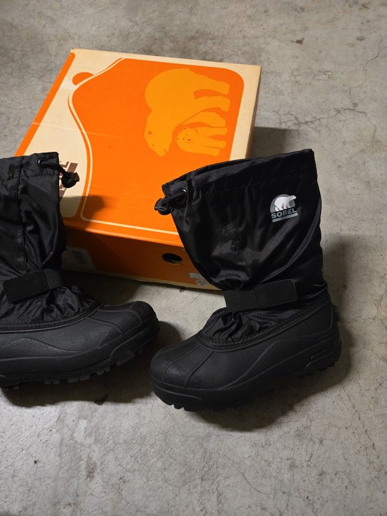 Kids Snow Boots Size 2