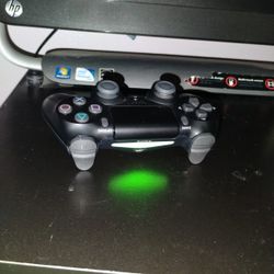 PS4 Controller 