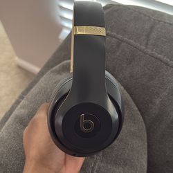 Dr Dre Studio 3 Beats Gold and Grey