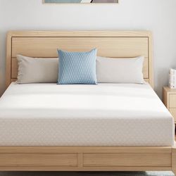 Queen Size Memory Foam Used In Guest Room 6 Months