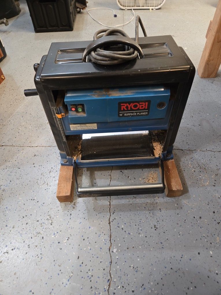 Ryobi AP10 10" Surface Thickness Planer