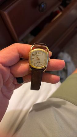 Vintage Hamilton watch (gold with brown leather strap)