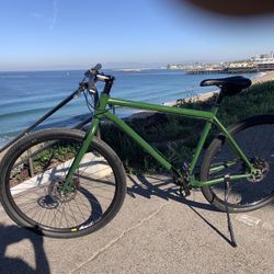 Kona Unit X. 8 Inner Hub Large Size With Hydraulic Disc Brakes 