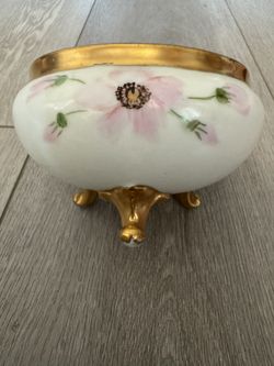 VINTAGE VIENNA AUSTRIA Mulvihill Hand Painted Floral 3 Footed Porcelain Bowl w/ Gold-Gilt