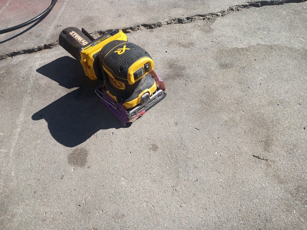 DeWalt Cordless Sander