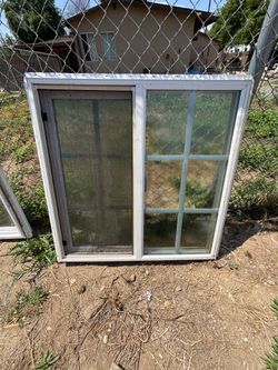 3 windows (3’x3’) (two 4’x3’)