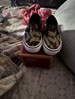 Brand new camo Vans