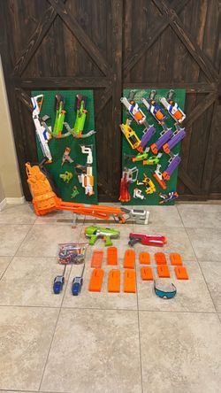 Large Nerf Gun Collection with Accessories
