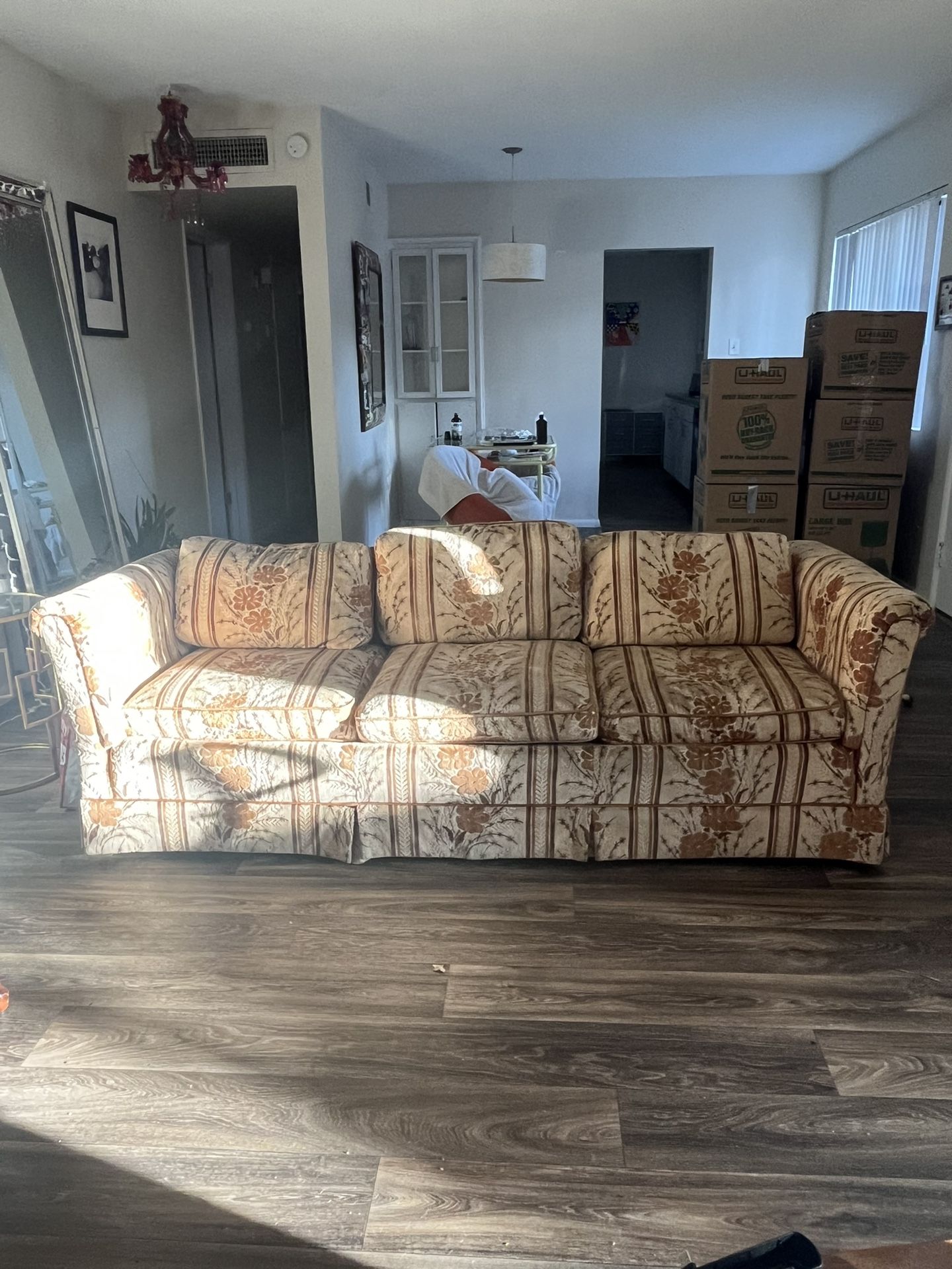 Vintage Floral Couch