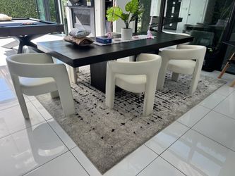 Jamali White Solid Back Arm Chair