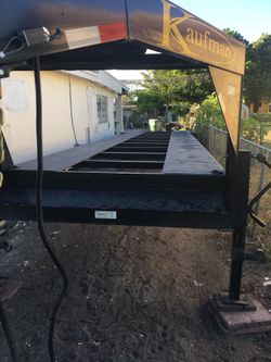 Trailer para tres carros