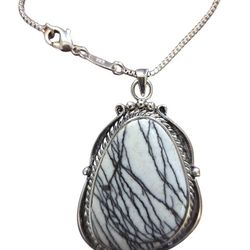 Australian Zebra Jasper 925 sterling silver box necklace, 20". EUC.