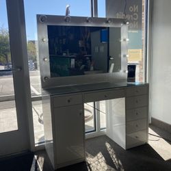 Gorgeous Vanity! $649! Easy Financing! ✅☎️🩷