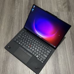 Lenovo ThinkPad X1 Carbon Gen 12 – Intel Ultra 5, 16GB RAM, 1TB SSD