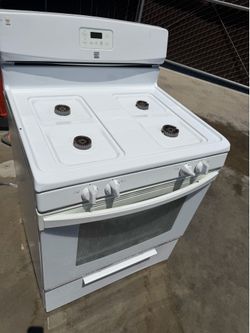 UsedKenmore stove
