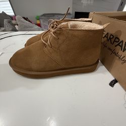 Bearpaw Edie boots