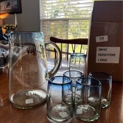 Crate And Barrel (4) Tumbler Glasses With Large 80 Oz Pitcher 