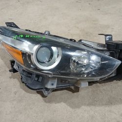 2017-2018 Mazda 3 Headlight RH 