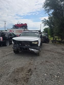 FOR PARTS 2006 CHEVY TRUCK DULLY 3500HD FLAT BED 6.0 ENGINE 4L80 TRANS