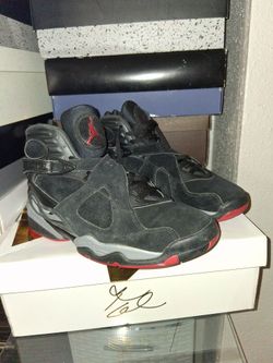 Jordán  Retro bred 8 Size 9.5