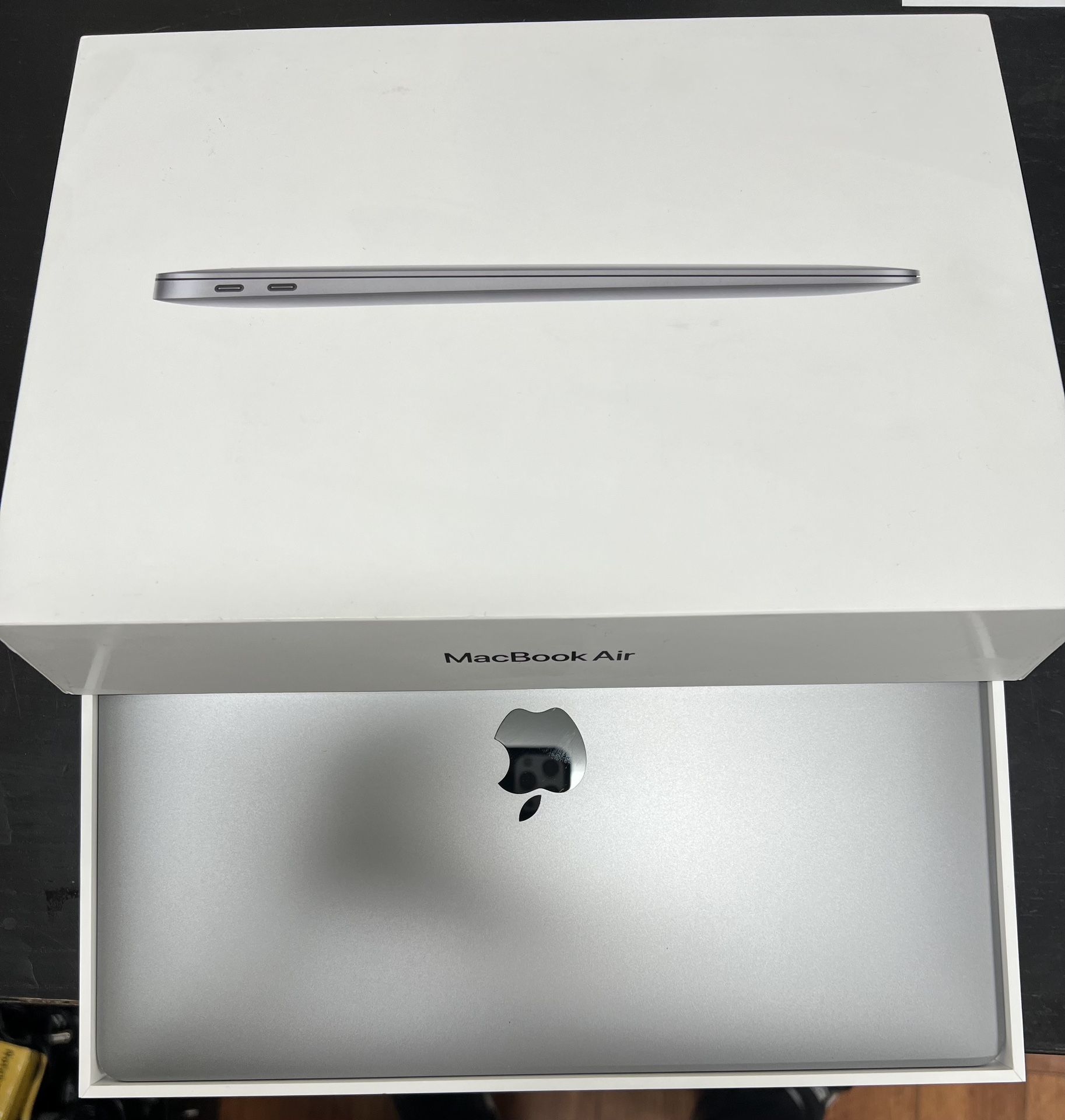 Macbook Air 13inch M1