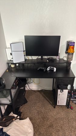 PS5/Desk/Monitor